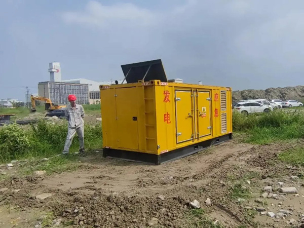 兴文200KW柴油发电机机组每小时的油耗量受哪些因素影响？