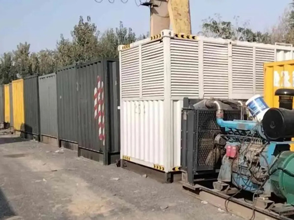 兴文200KW柴油发电机机组每小时油耗是多少？
